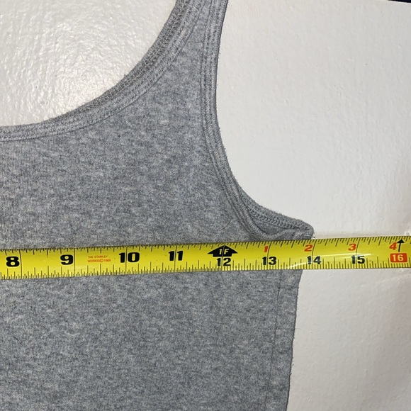 🦋Basic grey tank top! - Picture 6 of 7